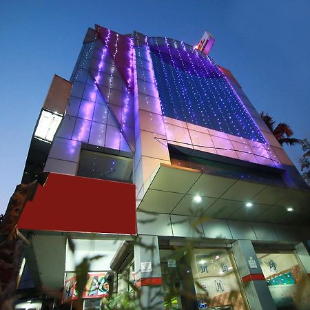 Oyo 4824 Hotel Star Kochi Exterior foto